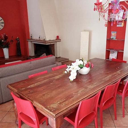 B&B La Giostra Di Foligno Luaran gambar